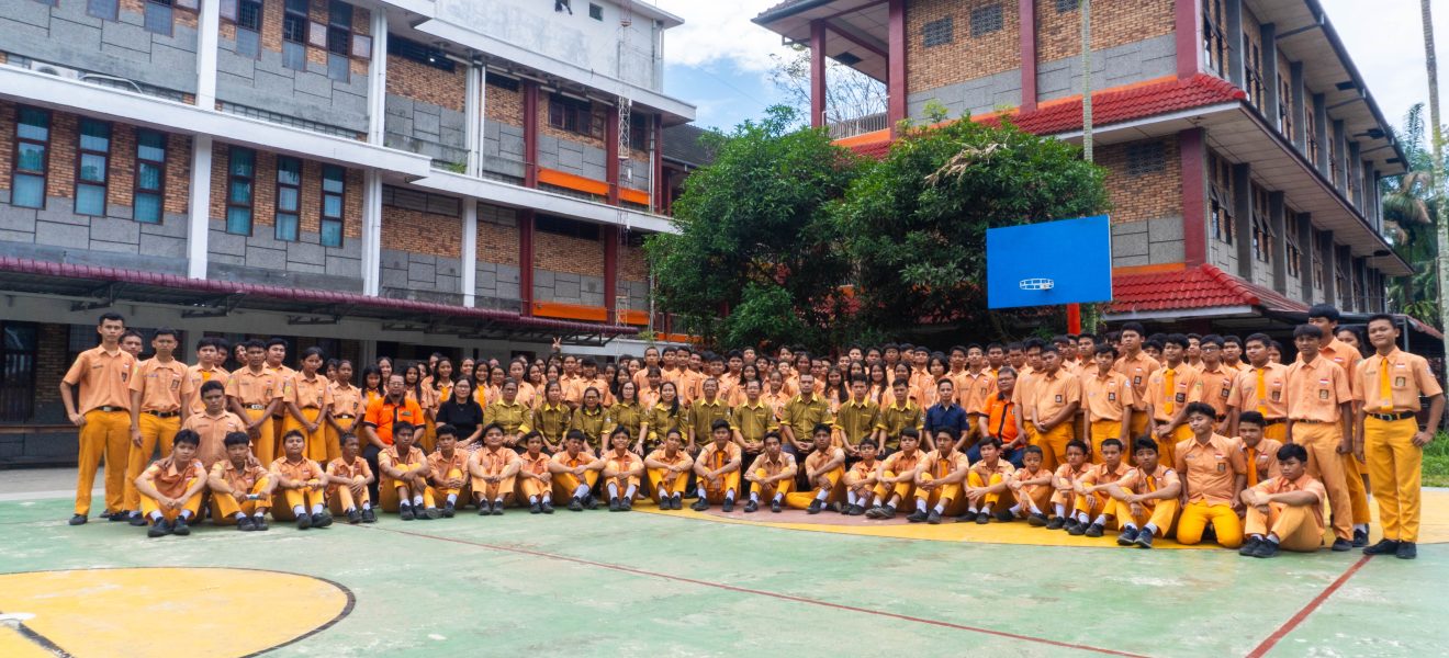 Fraternitate Et Simplicitate